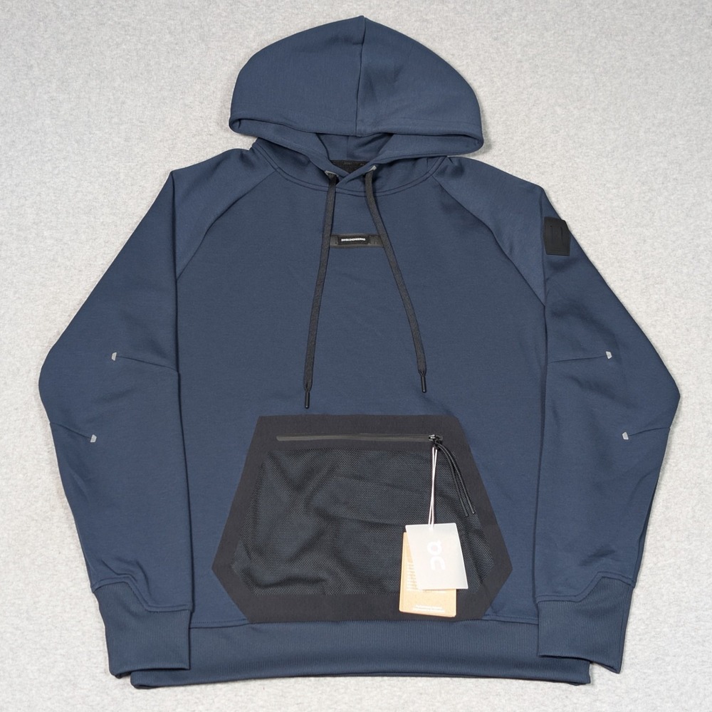On Cloud Tech Performance Hoodie Mens Medium Running Pullover Navy New